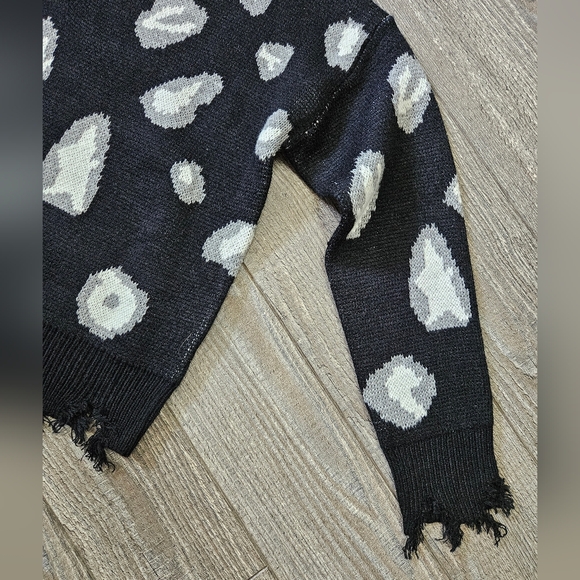 Metric Knits Sweater - Picture 3 of 6